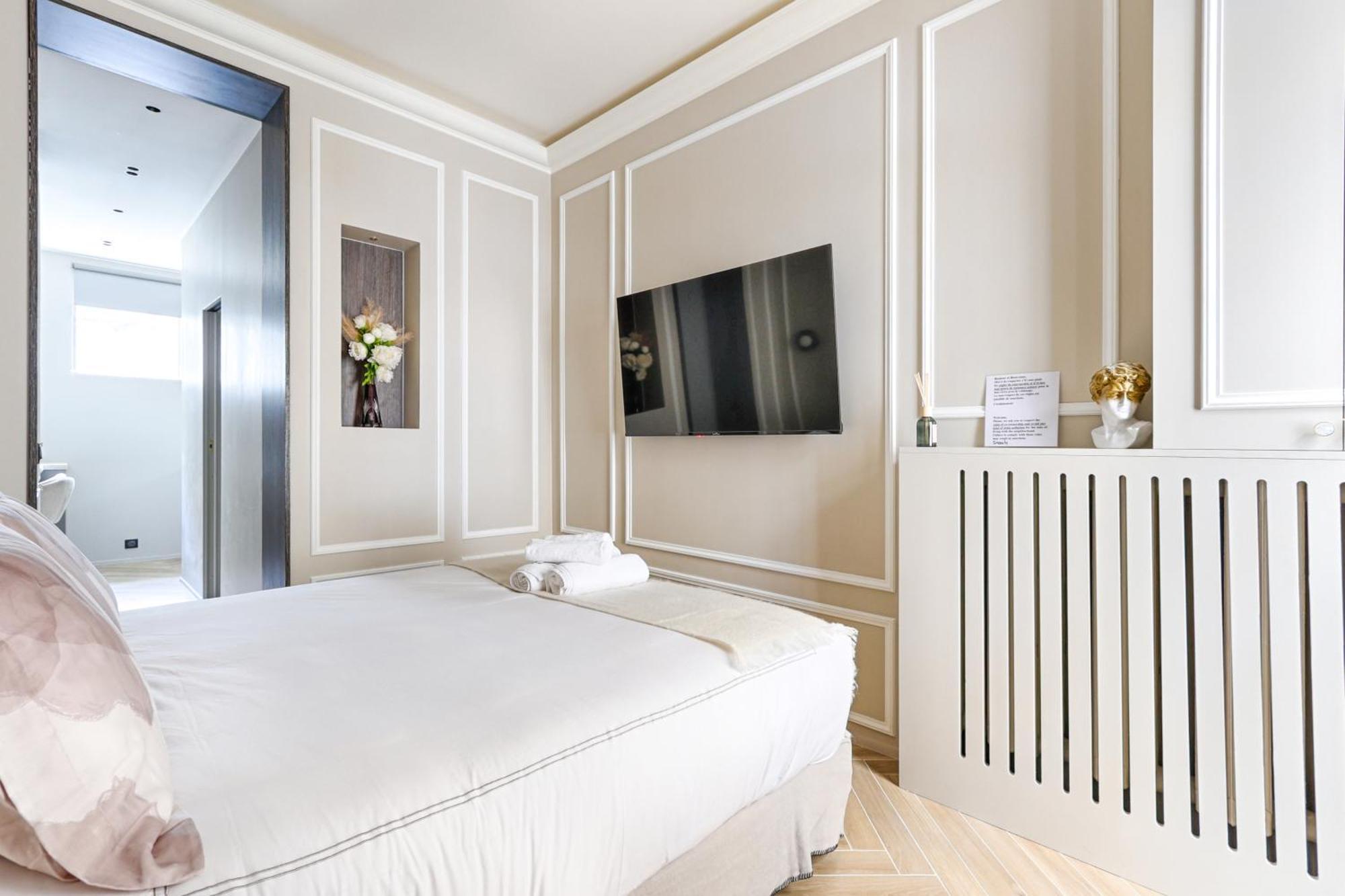 Luxury And Design Studio Invalides Paris Bagian luar foto